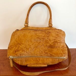 Givenchy Pandora Medium